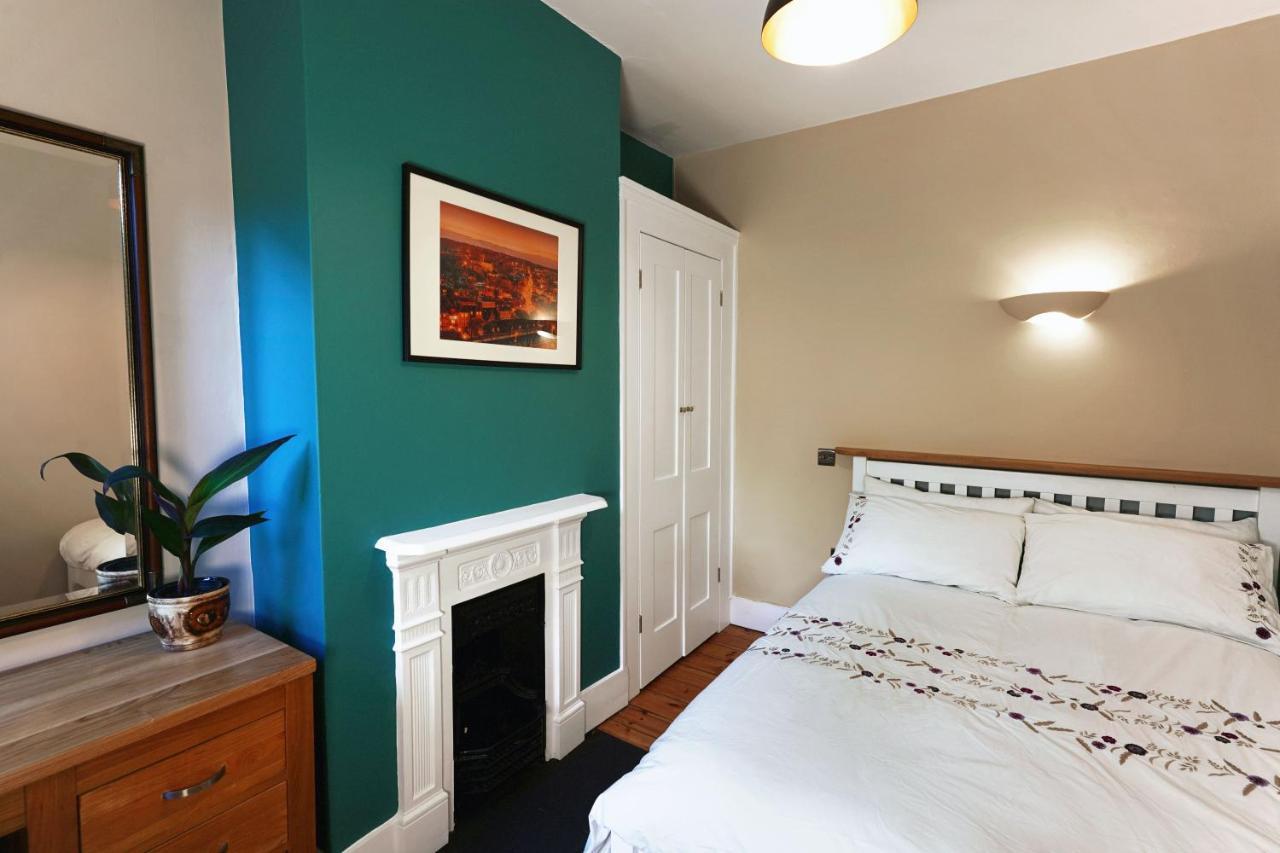 Tastefully Decorated 1-Bed With Free Parking - At Hem Apartman Winchester Kültér fotó
